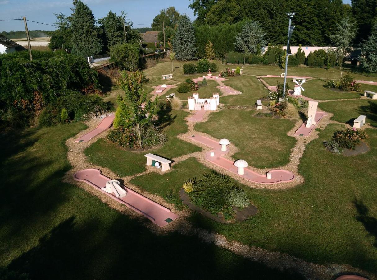 Domaine De Moresville B&B Flacey  Buitenkant foto